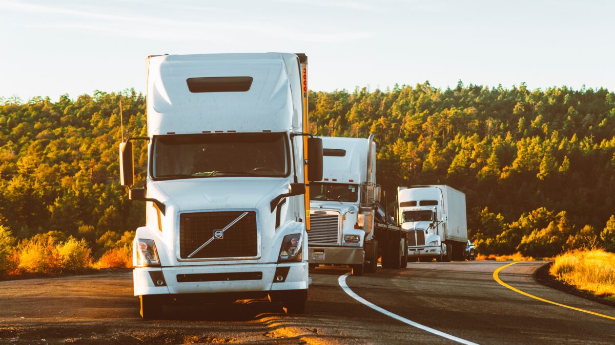 What is Drayage and How are Cost Calculated in the Trucking World